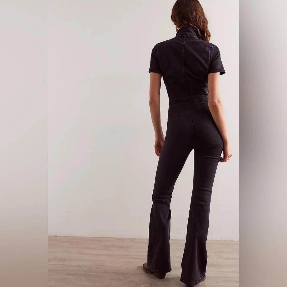 Free people we the free Jade Flare jumpsuit Black Short Sleeve Jumpsuit NWT - Picture 4 of 4